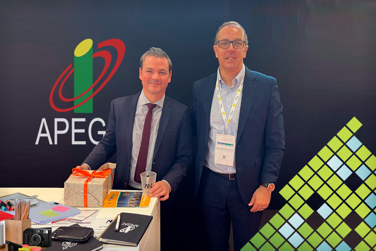 APEGAC na feira de condomínios em Paris