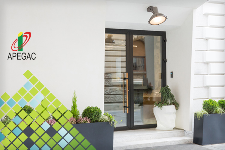 A Porta de Entrada do Edifício: um elemento-chave para a segurança e a imagem do condomínio